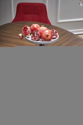 Moderní jídelní stůl Halmar LOCARNO stůl, deska - ořechová, noha - černá (2p=1szt) (2 Karton) (1)