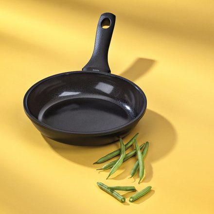 Pánev Kela KL-15163 Atura litý hliník černá 20 cm (1)