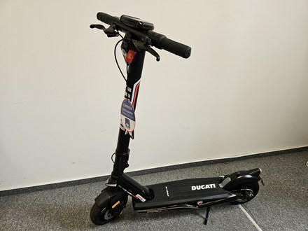 Elektrická koloběžka Ducati PRO-III (předváděcí Č.6)
