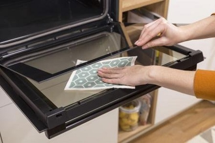 Samostatná vestavná trouba Gorenje BO6737E02BG (7)