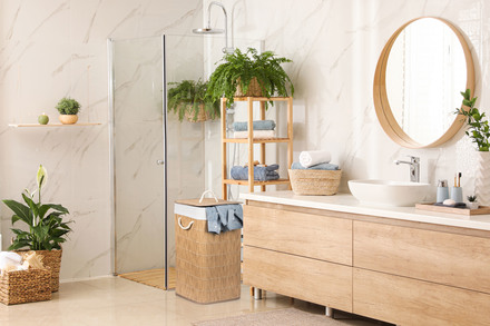 Koš na prádlo G21 72 l, ratanový design s bílým košem (7)