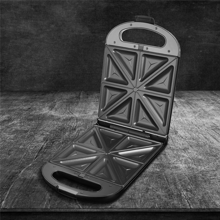 Sendvičovač ECG S 4310 QUATTRE (1)