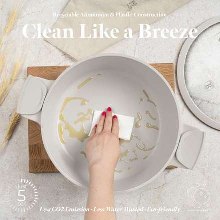 Kastrol s poklicí s titanovým povrchem Berlingerhaus BH-7788 28 cm Sahara Collection (9)