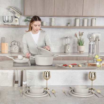 Pekáč litinový s poklicí Berlingerhaus BH-6540 30 cm Sahara Collection (8)