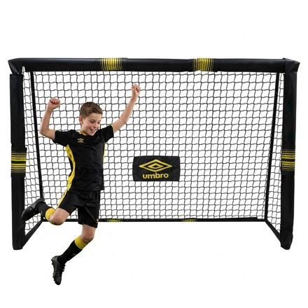 Fotbalová branka Umbro ED-226893 Fotbalová branka UMBRO 240x160x85cm (1)