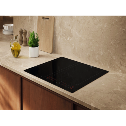 Indukční varná deska Electrolux 700 SenseBoil KIS62453I (5)