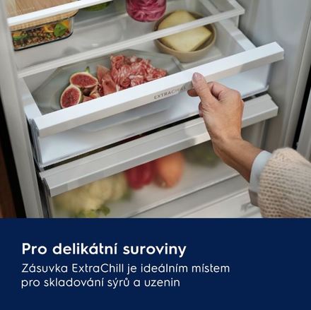 Monoklimatická chladnička Electrolux 700 MultiFlow LRT7ME39X (4)