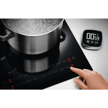 Indukční varná deska Electrolux 600 FlexiBridge EIV85453 (5)