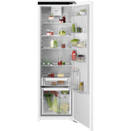 Vestavná monoklimatická chladnička AEG 6000 DynamicAir TK6DS181EC