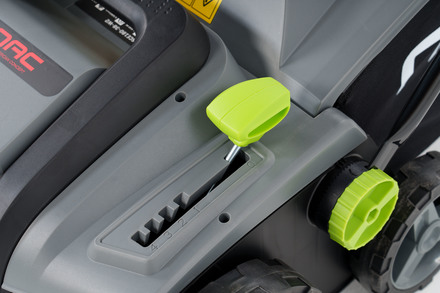 Elektrický vertikutátor NAC SCE180-38-W (1)