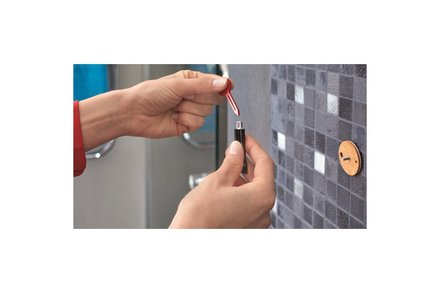 Háček Tesa Háček univerzální střední, chromový, PowerButton (4)