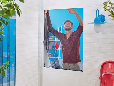 Síť proti hmyzu Tesa Síť proti hmyzu 1,3 x 1,5 m, antracitová, Comfort (2)