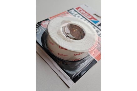 Páska montážní Tesa Páska montážní oboustranně lepící pěnová 66743, na tapety a omítky, 1,5 m x 19 mm (2)