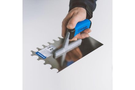 Hladítko Kubala Hladítko nerez půlkulatý zub, 270 x 130 mm, gumová rukojeť M (1)