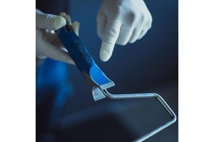 Držák válečku Kubala Držák válečku, 180/8 mm, rukojeť G-25 (2)