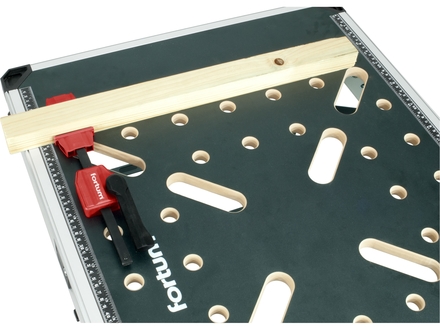 Svěrka Extol Premium 4759992 svěrka přítlačná horizontální - k multif. stolůlm s otvory O 20mm, 0-120mm (1)