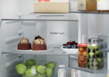 Vestavná kombinovaná chladnička Candy ECNBQT3518E (12)