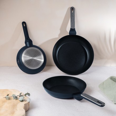 Sada pánví s titanovým povrchem Berlingerhaus BH-8379 3 ks Deep Sea Collection (8)