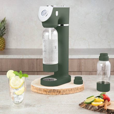 Výrobník sody Berlingerhaus BH-9785 SODABAR + 2 lahve Matte Green Collection (2)
