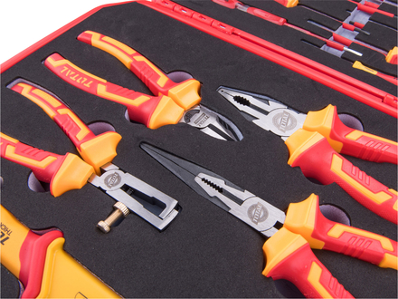 Sada elektrikářského nářadí Total THKITH1601 Sada elektrikářského nářadí, 16ks, 1000V, VDE (3)