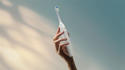 Elektrický kartáček Philips Sonicare 5300 White (1)