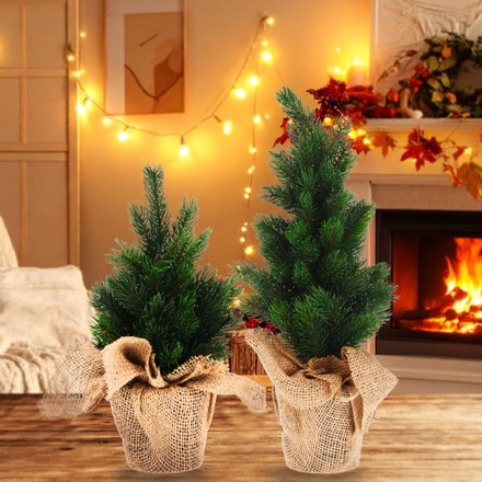 Vánoční dekorace Homestyling KO-317910020 stromek v jutovém pytli 30 cm (2)