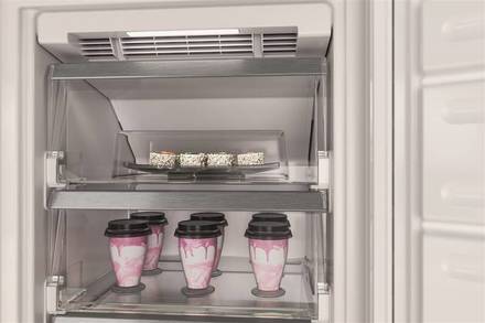 Vestavný mrazák Whirlpool WHSD18F013D1 (2)