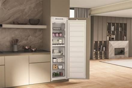 Vestavný mrazák Whirlpool WHSD18F013D1 (4)