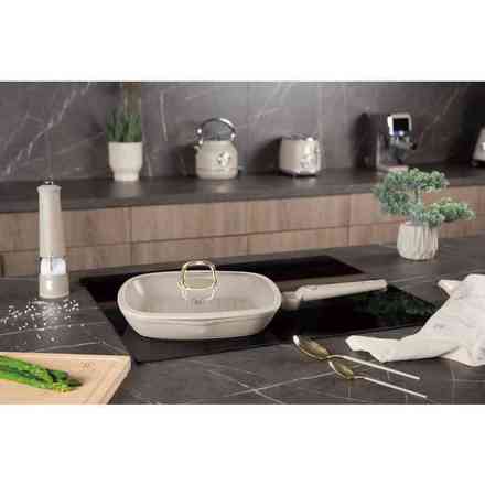 Pánev grilovací s titanovým povrchem a poklicí Berlingerhaus BH-8067 28 cm Sahara Collection (5)