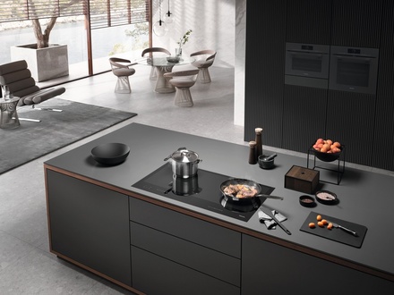 Indukční varná deska Miele KM 7897-1 FL (1)