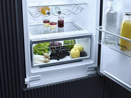 Vestavná kombinovaná chladnička Miele KD 7724 E Active (5)