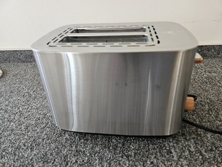 Topinkovač ECG ST 2767 Timber (rozbaleno) (6)