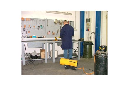 Topidlo plynové s ventilátorem Master BLP 33M, 18-33 kW (1)