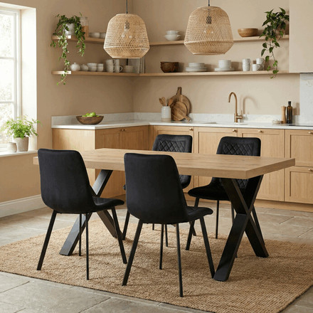 Moderní jídelní židle Autronic černá, sametová látka, DCL-973 BK4 (1)