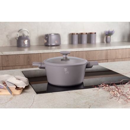 Kastrol s titanovým povrchem a poklicí Berlingerhaus BH-8101 24 cm Taupe Collection (9)