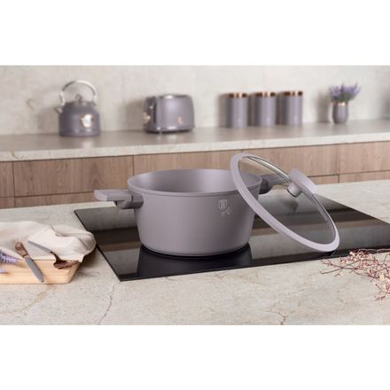 Kastrol s titanovým povrchem a poklicí Berlingerhaus BH-8101 24 cm Taupe Collection (10)