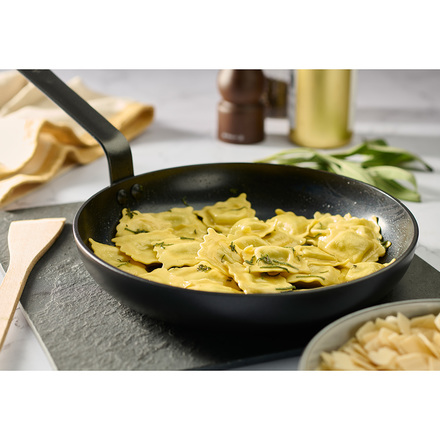 Nepřilnavá pánev de Buyer 8220.28 CERANOA, černá, 28 cm (3)