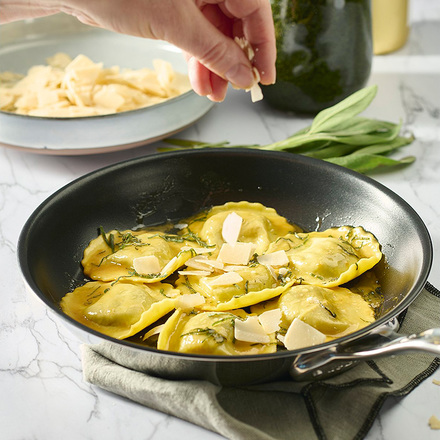 Pánev de Buyer 3717.28 AFFINITY, nerezová s keramickým povrchem, nepřilnavá, 28 cm (1)