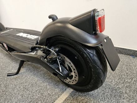 Elektrická koloběžka Ducati PRO-III (předváděcí Č.8) (14)