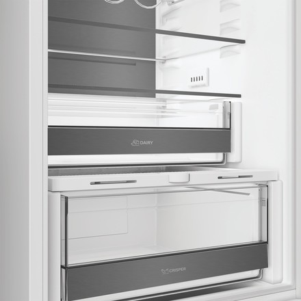 Vestavná kombinovaná chladnička Whirlpool WHK2 5294 B6E1 (4)