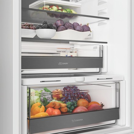 Vestavná kombinovaná chladnička Whirlpool WHK2 5294 B6E1 (6)