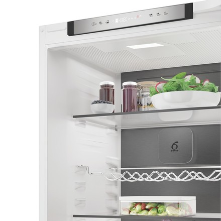 Vestavná kombinovaná chladnička Whirlpool WHK2 5293 B5E2 (7)