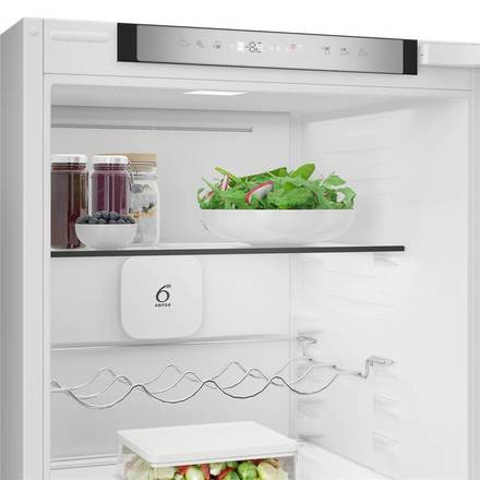Vestavná kombinovaná chladnička Whirlpool WHK2 5292 B4E (4)