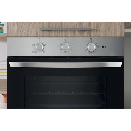 Samostatná vestavná trouba Indesit IO 232H X (1)