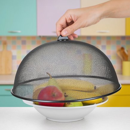 Kryt na potraviny Kela KL-11418 Como kovový černý 15 cm 35 cm průměr (1)