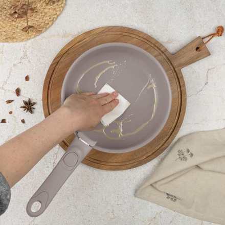 Sada nádobí s titanovým povrchem Berlingerhaus BH-8255 9 ks Taupe Collection (4)