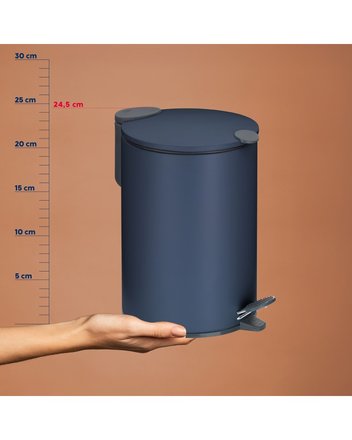Kosmetický koš Kela KL-23657 Mats kovový s tichým zavíráním 3l tmavě modrá (3)