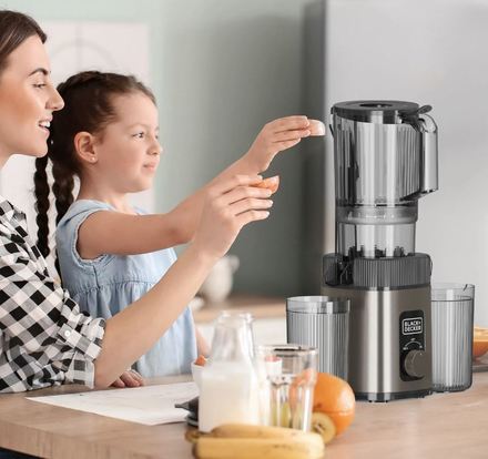 Odšťavňovač BlackDecker BXJE4800E (4)