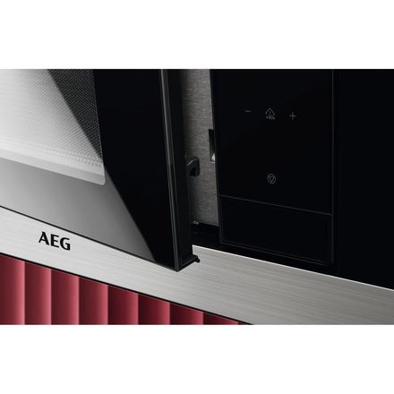Vestavná mikrovlnná trouba AEG TMS5G25IEM (3)