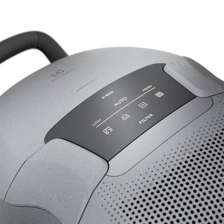 Podlahový sáčkový vysavač Electrolux 800 Animal EB81A3UG (6)